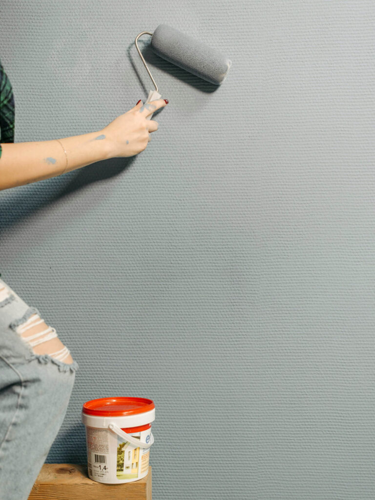 How to Prepare a Room for Painting Success